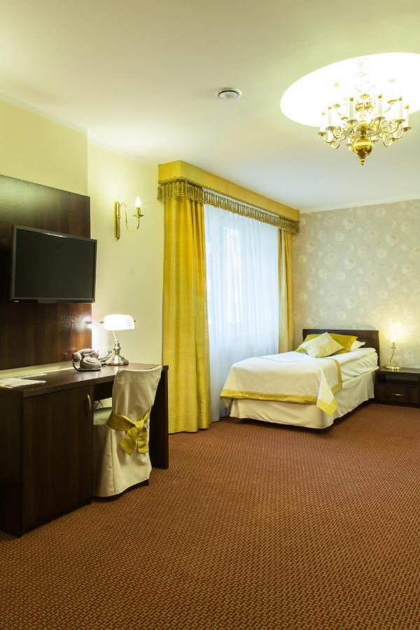 Отель Hotel Ostrawa Водзислав-Слёнски-5