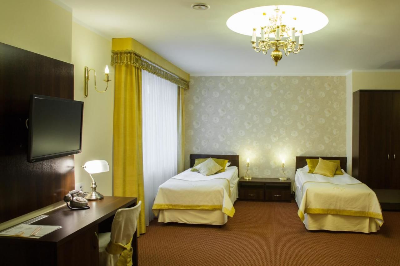 Отель Hotel Ostrawa Водзислав-Слёнски-8